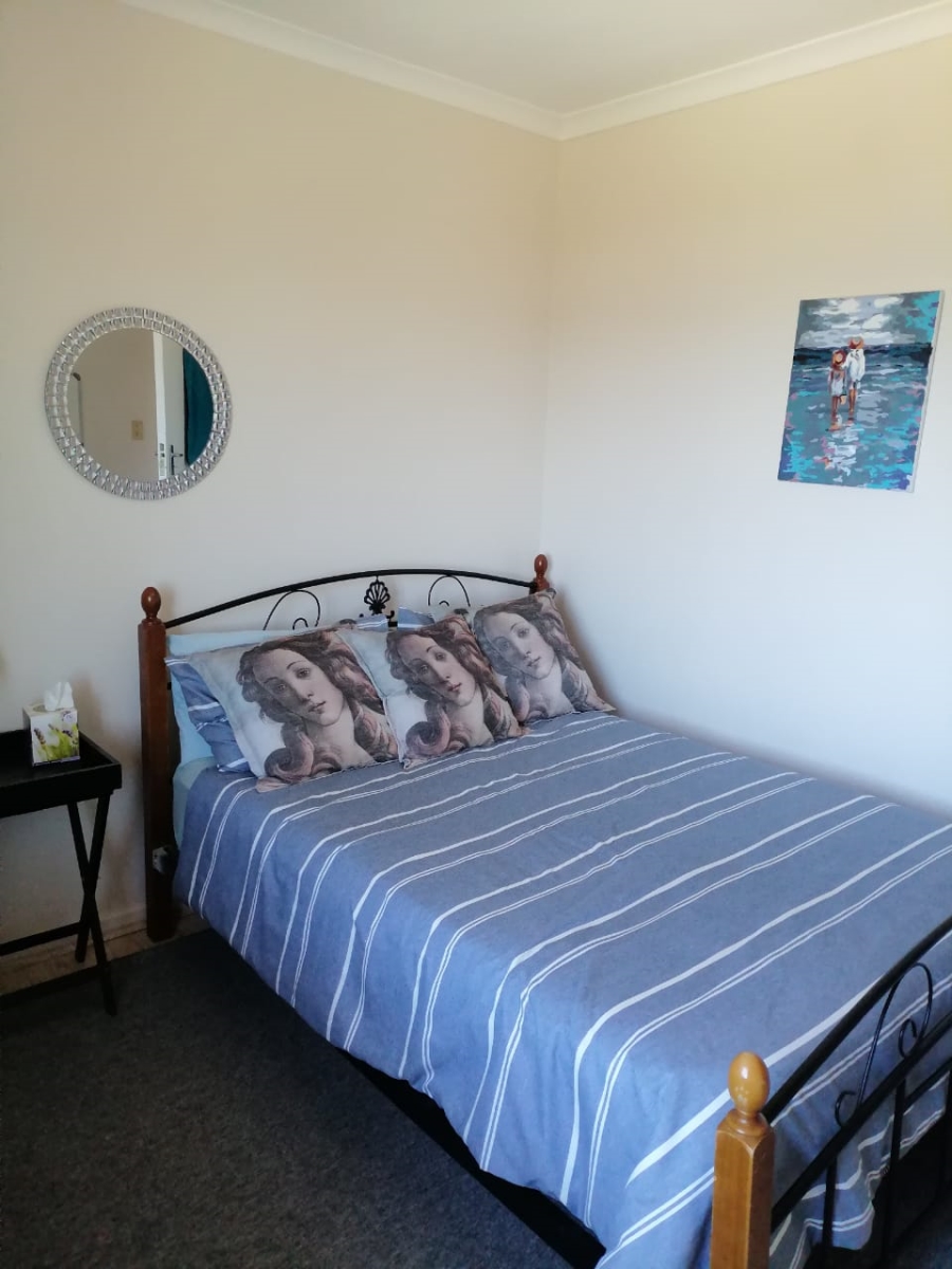 To Let 4 Bedroom Property for Rent in Heldervue Western Cape